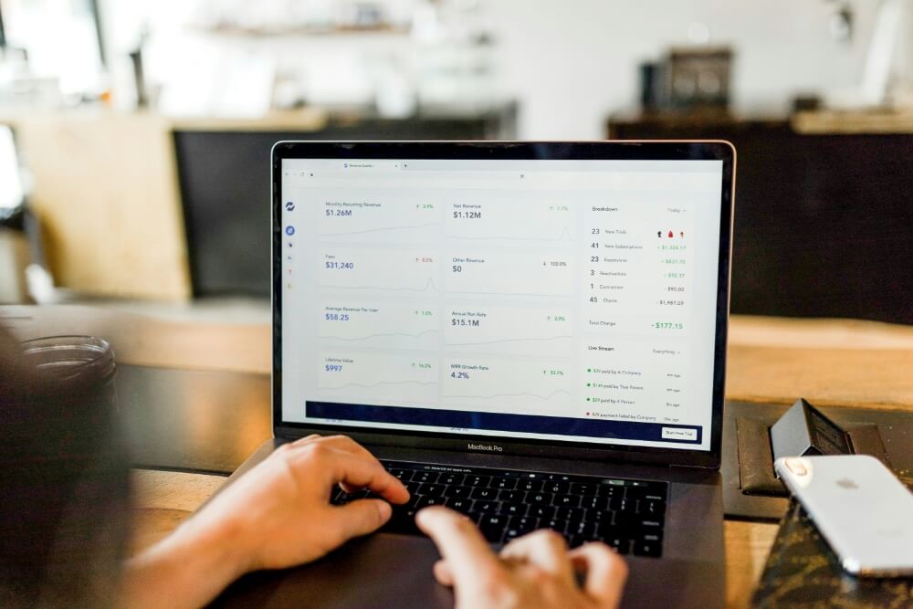 Avis Shopify : le guide complet pour choisir la plateforme (2024)
